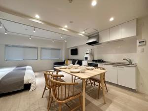 F Style by b hotel - Cozy New Apt in the Heart of the City