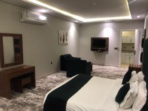 اضواء السلام للشقق المخدومة