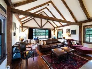 Berkshire Vacation Rentals: Private Estate Heated YEARROUND Outdoor Pool - North Egremont