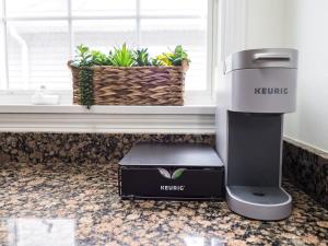 Swampscott Retreat Four Bedrooms Come Unwind