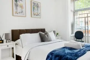 Felicity Near Leicester Royal Infirmary - Braunstone