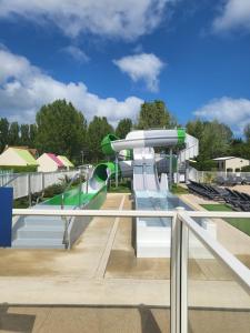 "Les pieds dans lOrne" - Mobil home 5 personnes