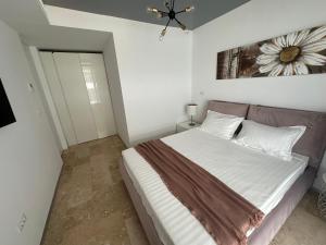 Astria by the Sea Apartment