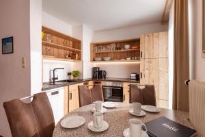 One-Bedroom Apartment (2 Adults + 2 Children) room in Appartements Herold