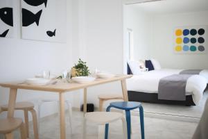 b local KAI House - with Ocean view good for 8 PPL Free WiFi