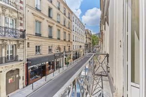 Apartement Place Vendome by Studioprestige