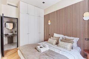 Apartement Place Vendome by Studioprestige