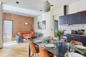 Apartement Place Vendome by Studioprestige