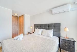 Infinite Coast 2BR with pool & free parking