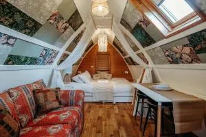 Robin Nest - Cosy Shepherd's Hut Hideaway - Linkinhorne