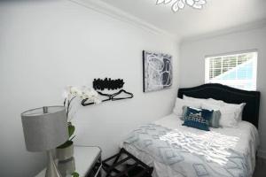 Amazing Modern Property 5 BR Next to French QT & Bourbon