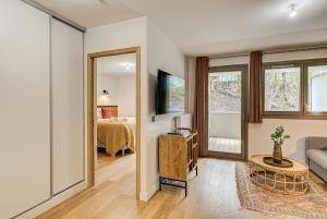White Pearl A03, Alpes Agency, Central Chamonix, Sleeps 2-4