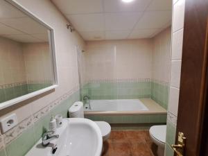 Las Lomas, Costa Esuri - By AC REAL