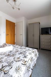 2 Bedroom Flat 1, Glasshoughton