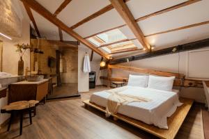 SKALINADA HOUSE by LOC Hospitality