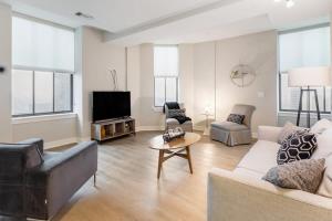 2B2BA Distinguished Apartment with Gym