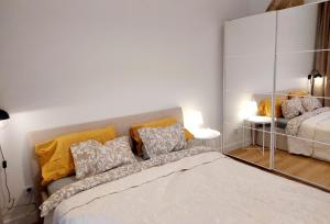 Luxury modern new apartment with garden&free parking,close to Wroclaw self check-in 24h