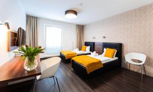 Twin Room - Disability Access room in Penzion v jízdárně