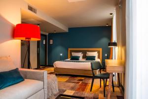Hotels The Originals Boutique, Hotel des Sources, Nevers Nord (Inter-Hotel) : Suite Familiale