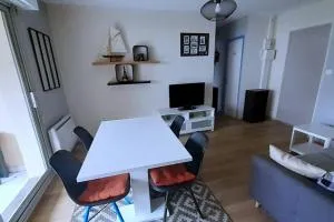 Appartement, parking privé, balcon - Lanio