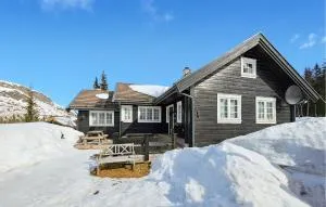Gorgeous Home In Eggedal With Kitchen - Stamn