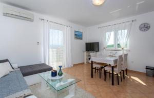 Lovely Apartment In Vrh Kosici With Wi-fi