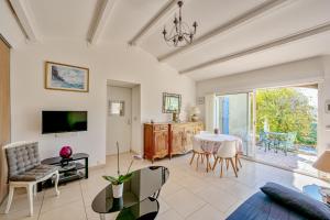 Appartements La Cigale - T2 de plain pied avec piscine partagee : photos des chambres