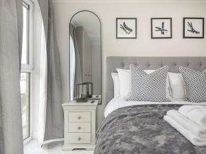 The View Greenwich - Luxury River Thames Apartment