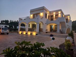 Kastis House 1 Vromolithos Beach