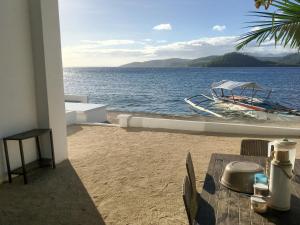 Sunset Beach House - On Calintaan Island
