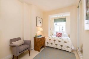 2 Bed Apartment - Notting Hill