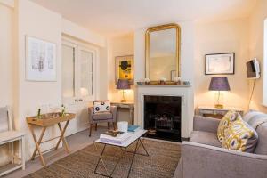 2 Bed Apartment - Notting Hill