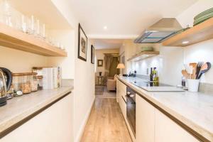 2 Bed Apartment - Notting Hill