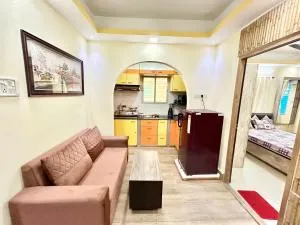 Stylish 1RK Serviced Apartment in Tollygunge - Netra