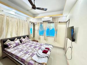 Stylish 1RK Serviced Apartment in Tollygunge