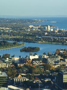 108 HighRise Condo Lake Bay View