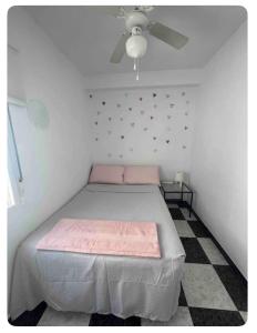 habitación 1 en tercera planta sin ascensor no és piso entero a compartir baño y cocina - Ubytování bez kategorie ve městě Fuengirola