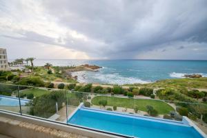 Olymp Luxury Villa D - Luxury Escape with Direct Beach Access and Unique Sunsets
