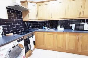 Very Central 1bed new refurbish
