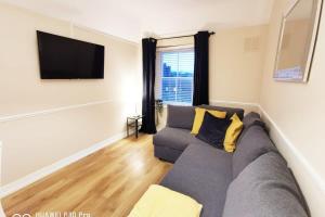 Very Central 1bed new refurbish