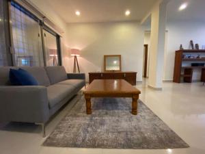 The Best Location 2BR Condo- 100m to Beach and 5Ave
