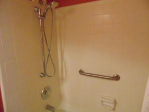 L3 downstairs two bedroom two bath beautiful view of live oaks close to playground and lake