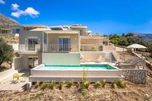 Punentes Villa