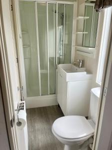 Red Deer Village Holiday Park - 3 Bedroom, Self Catering Static Caravan