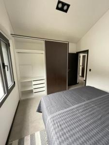 Depto moderno con estacionamiento AlquilaMiCasa