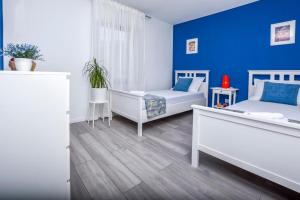 apartment 250 meters to sea private pool 