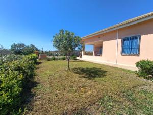 VILLA FIOR DOLEANDRO