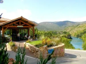 Camping Cascade Aveyron - Luzençon