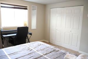 PrivateBedroom in Spacious home-Shared bathroom