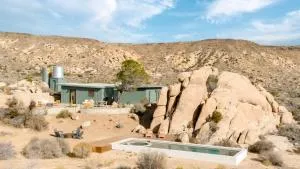 Horse Around- Pioneertown Pool Cabin w Boulders - Pioneertown